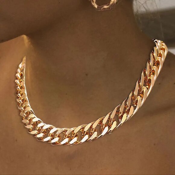 Chunky Gold Tone Cuban Link Chain - Picture 3 of 7